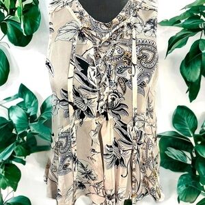 Twelfth Street Cynthia Vincent 100% Silk Tank Blouse Front Tie Neck M Like New